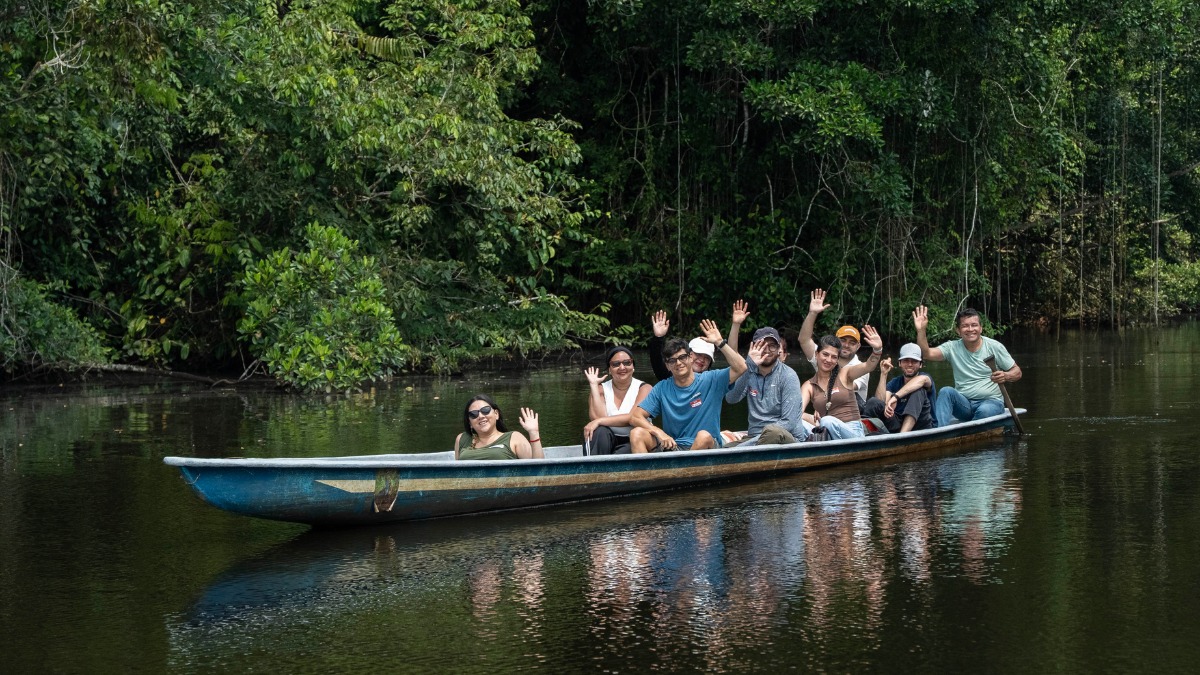 Group of founders on a weekend canoe adventure near Cuenca